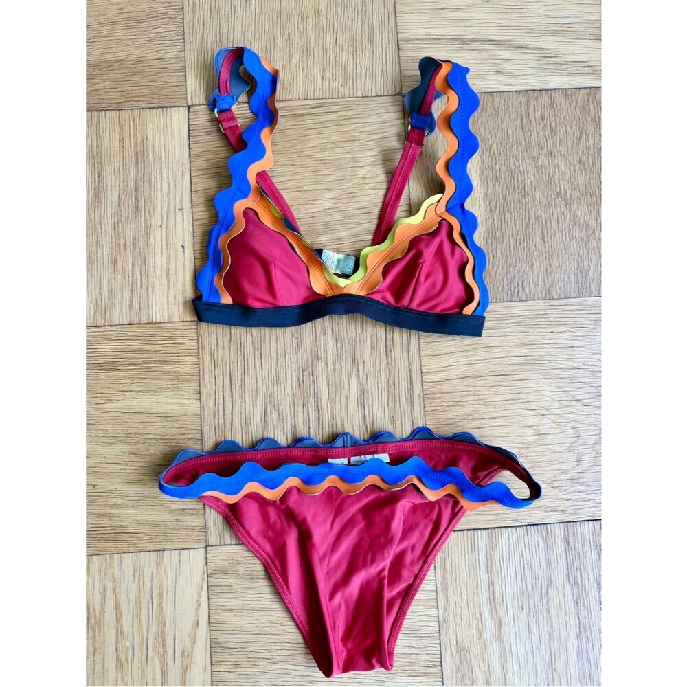 Rye Cackle Bikini Set w/ Contrasting Scalloped Trim, Red, Size XS, EUC